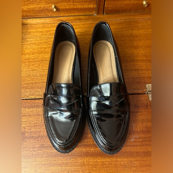 ASOS DESIGN Stanford smart mid heeled loafers in black size 4 - Picture 10 of 13